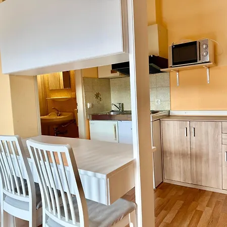 Karawankenblick With View - Free Parking Apartment